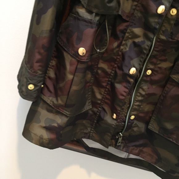 JCrew Camo Lightweight Parka - Picture 4 of 11